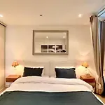 펜션 4 Bedroom Panoramic Sea Views Tropez *