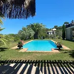 4 Bedroom Panoramic Sea Views Tropez 펜션 *