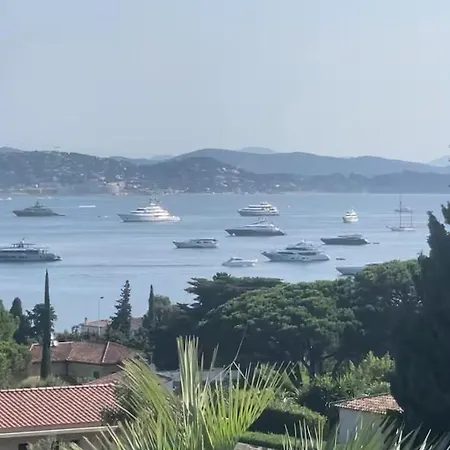 4 Bedroom Panoramic Sea Views Tropez Dom wakacyjny *