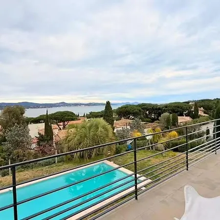 4 Bedroom Panoramic Sea Views Tropez Ferienhaus