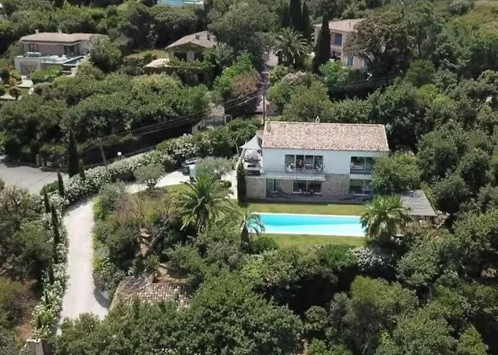 4 Bedroom Panoramic Sea Views Tropez
