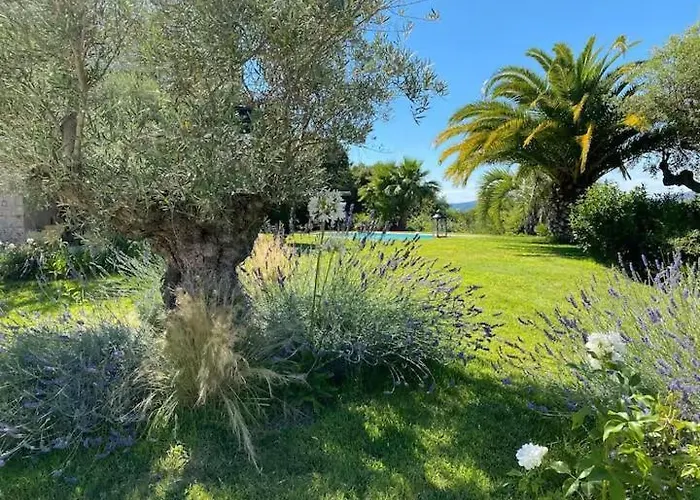 Holiday home 4 Bedroom Panoramic Sea Views Tropez