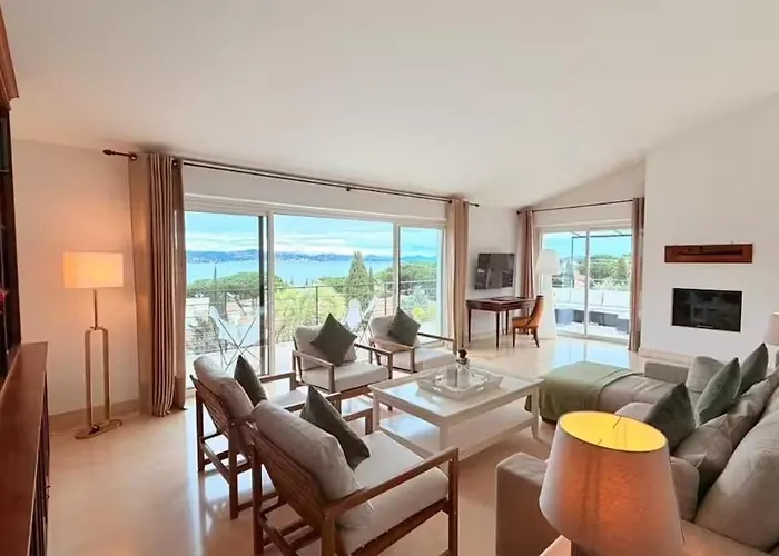 Holiday home 4 Bedroom Panoramic Sea Views Tropez Saint-Tropez