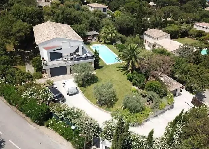 Holiday home 4 Bedroom Panoramic Sea Views Tropez